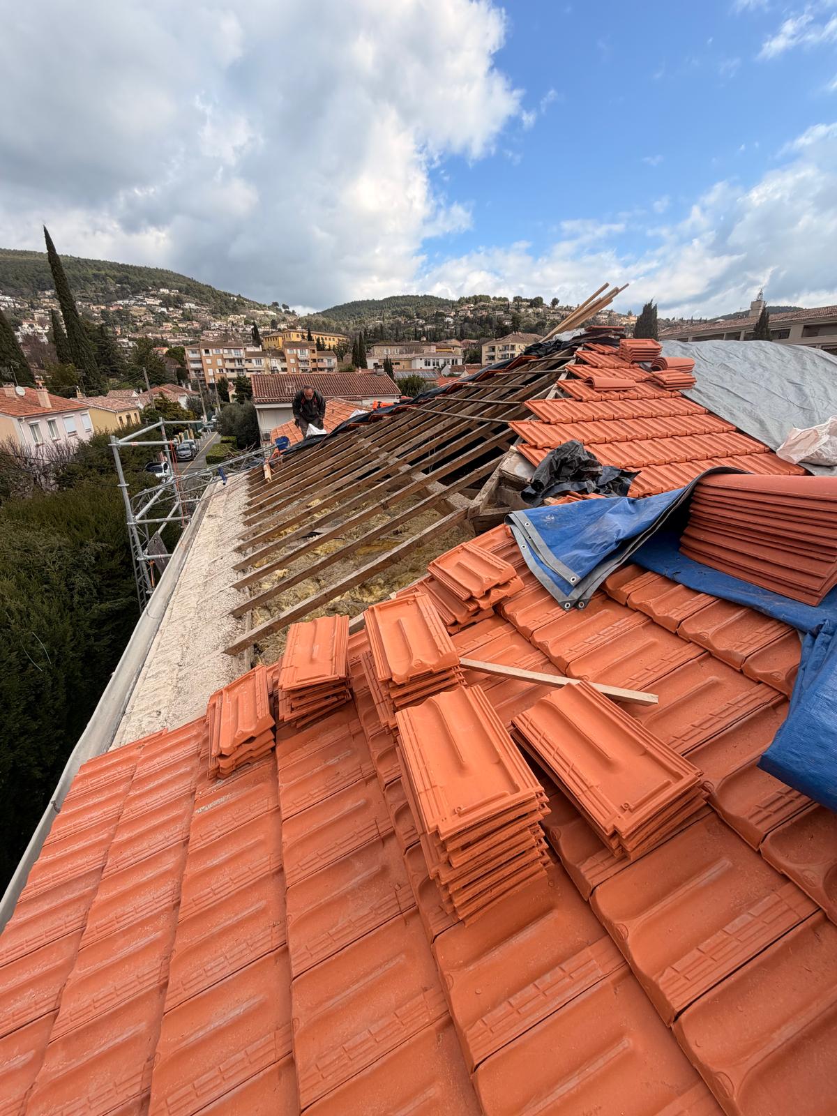 Chantier de toiture Expert Toiture 83