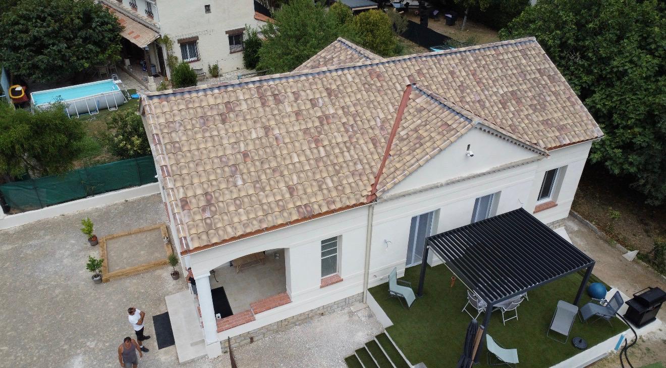 Réfection complète d'une toiture tuiles dans le Var